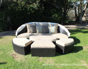 Garden Patio Rattan Bed / All-Weather Resin Wicker Outdoor Daybed